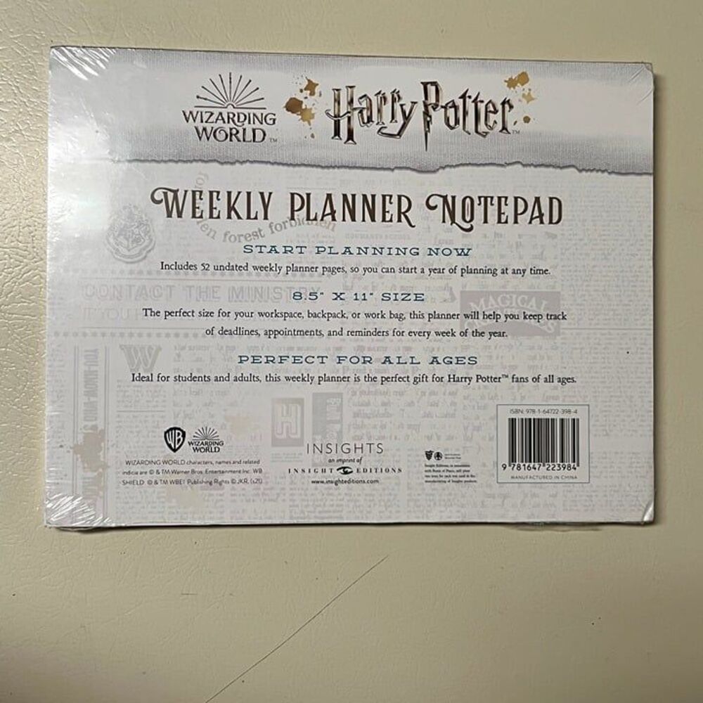 Harry Potter Undated Weekly Planner Notepad - Picture 3 of 11